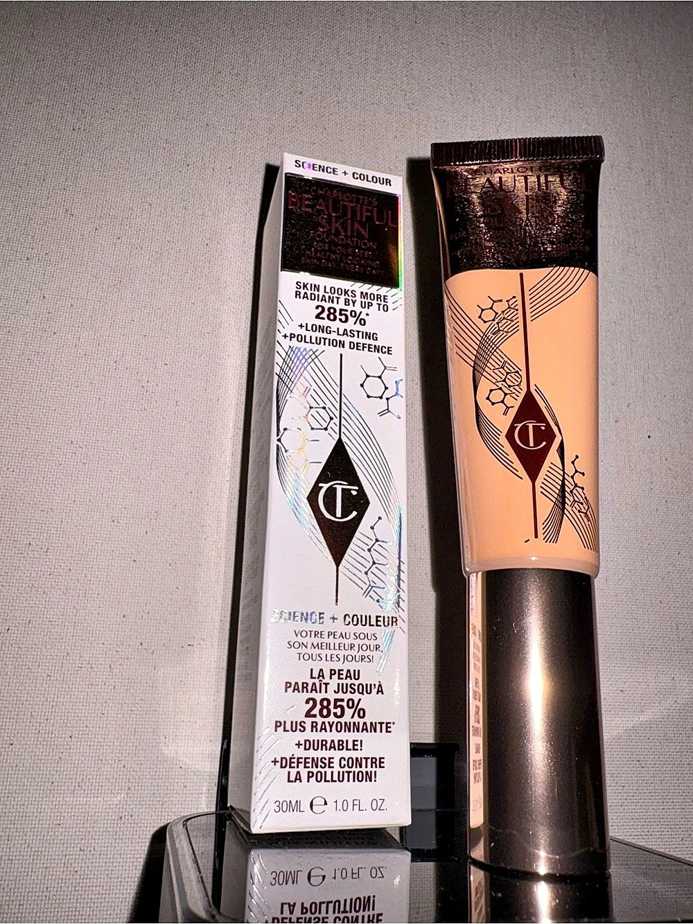 Charlotte Tilbury Beautiful Skin Radiant Foundation Shade 6 Neutral NWT